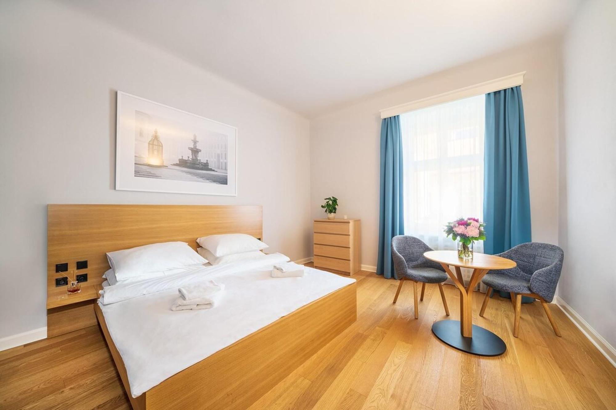 Quiet City Center Apartment In Hip & Foodie Area Praha Eksteriør bilde
