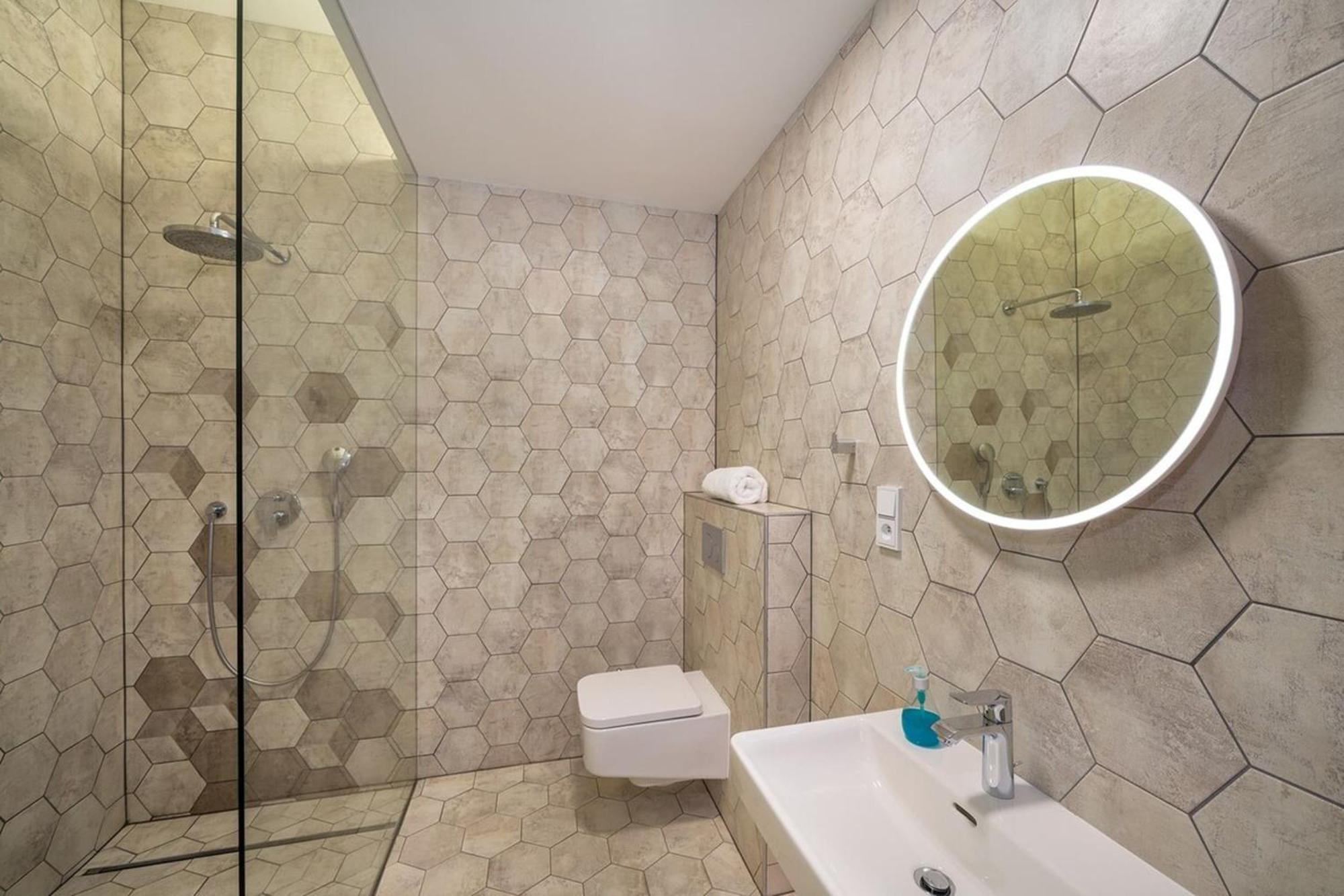 Quiet City Center Apartment In Hip & Foodie Area Praha Eksteriør bilde